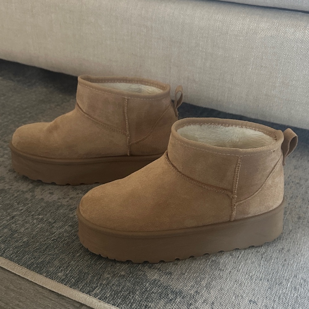 Boohoo Tan Winter Platform Boots
